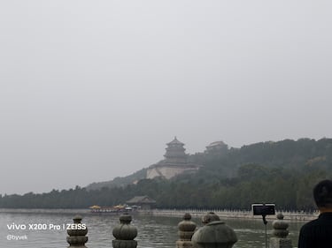 vivo unveils the X200 series in Beijing and we have our first impressions of the vivo X200 Pro