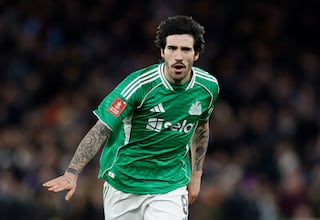 Tonali guía al Newcastle hacia la remontada