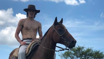 Comparan a Cavani con Pasi&oacute;n de gavilanes tras su &uacute;ltima fotograf&iacute;a