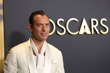 Jude Law ha revelado el estado en el que se encuentra 'Sherlock Holmes 3', lo que ha dado esperanzas a los fans