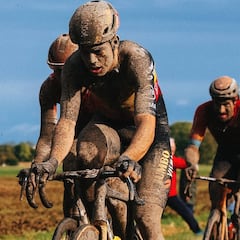 El Movistar, único equipo español en la París-Roubaix