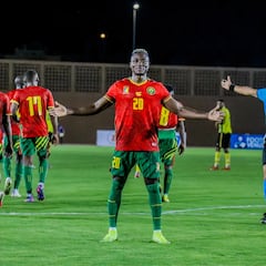 El virus Luis Suárez ataca a la Segunda