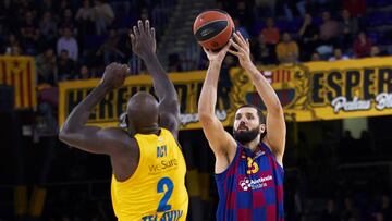GRAF4751. BARCELONA, 22/11/2019.- El ala pivot del Barcelona Nikola Mirotic (d) lanza a canasta frente a Quincy Acy , del Maccabi Tel Aviv , durante el partido de la decima jornada de EuroLiga que se juega hoy viernes en el Palau Blaugrana, en Barcelona. EFE/Alejandro García
PUBLICADA 23/11/19 NA MA31 2COL
PUBLICADA 15/12/19 NA MA41 1COL
