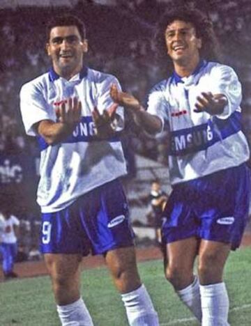 1994. La frustración que los hinchas de Universidad Católica aún no olvidan. Después de estar varios puntos arriba, la UC pierde el campeonato con Universidad de Chile. Hasta los fanáticos cruzados apuntan que hubo hechos extraños que condicionaron el torneo.