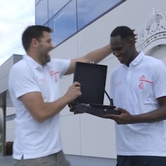 El gesto de Felipe con Garuba: como de padre a hijo