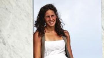 <b>LOS PILARES DE LONDRES. </b>Erika Villaecija posa para AS en la playa de Barcelona, junto al mar.