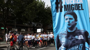 People gather before the Race for Life event in support of Colombian Senator Miguel Uribe Turbay, who was attacked during a campaign rally, in Bogota, Colombia July 6, 2025. REUTERS/Luisa Gonzalez