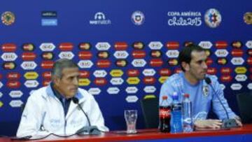 Tabárez: "Sería un golpe contundente eliminar a Chile "