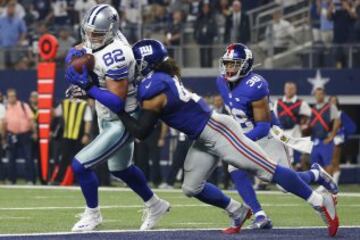 La cosa pintaba mal para los Cowboys, pero entonces apareci¨® Romo y empez¨® a conectar pase tras pase a una velocidad endiablada, colocandose en la Red Zone de los Giants en apenas segundos. Hasta que apenas minuto y medio despu¨¦s del Field Goal de Brown conectaba el pase definitivo con Witten, que se introduc¨ªa en la End Zone ante un impotente Uani' Unga, que cometi¨® el error de echarse demasiado hacia atr¨¢s. El drive ganador que dejaba el triunfo en Arlington, Texas ante la total impotencia de una defensa que se hab¨ªa mostrado s¨®lida hasta ese momento.