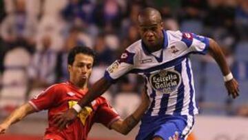 <b>SEÑALADO. </b>Evaldo no está teniendo fortuna y sus errores le han costado varios goles al Depor.