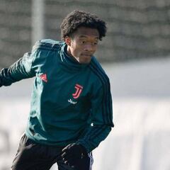 Juan Guillermo Cuadrado, baja en el entrenamiento de Juventus