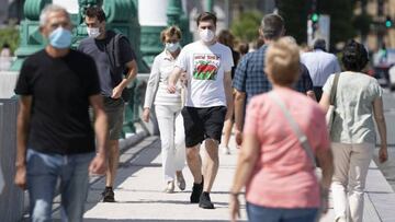 La viróloga Margarita Val: "Esta segunda ola será más larga que la primera"