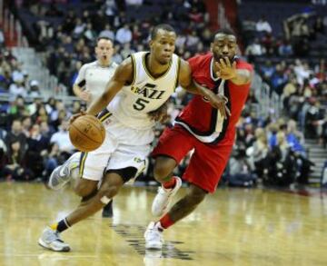 Rodney Hood y John Wall.