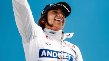 Jamie Chadwick tras ganar en Road America.