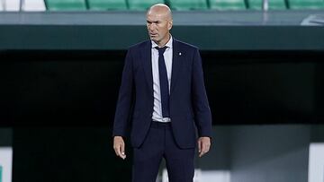 Real Madrid: Zidane hits LaLiga hundred after Betis win