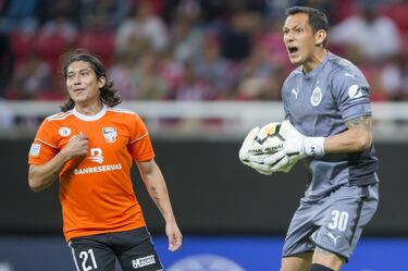 "Pienso que a lo mejor me dicen así (Messi) por el buen torneo que hice en Venezuela, me imagino que es por el parecido de jugar", dijo Meza al llegar a la Liga MX.