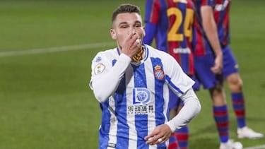 Who is Xavi's new Barcelona striker Ferran Jutgla?