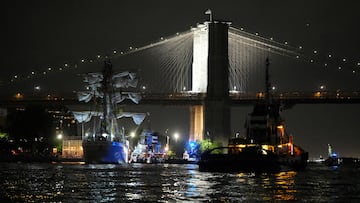 La otra toma del terrible choque del buque mexicano en Brooklyn que dejó 2 fallecidos