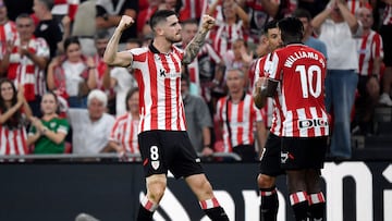 Athletic Bilbao's Spanish midfielder #08 Oihan Sancet celebrates scoring the opening goal during the Spanish league football match between Athletic Club Bilbao and Rayo Vallecano de Madrid at the San Mames stadium in Bilbao on August 25, 2025. (Photo by ANDER GILLENEA / AFP)