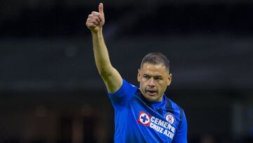 Pablo Aguilar quiere volver a su país, pero no cierra la puerta Cruz Azul