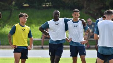 Lopy, Melamed y Kaiky durante un entrenamiento de la UD Almería.