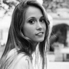 Carla, la hermana de Antonella que acaparó flashes