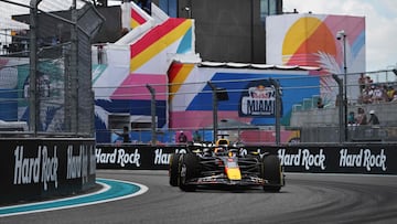 MIAMI, FLORIDA - MAY 03: Max Verstappen of the Netherlands driving the (1) Oracle Red Bull Racing RB20 on track during practice ahead of the F1 Grand Prix of Miami at Miami International Autodrome on May 03, 2024 in Miami, Florida.   Rudy Carezzevoli/Getty Images/AFP (Photo by Rudy Carezzevoli / GETTY IMAGES NORTH AMERICA / Getty Images via AFP)
