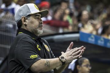 Maradona: "Si me explota el corazón, que sea en una cancha"