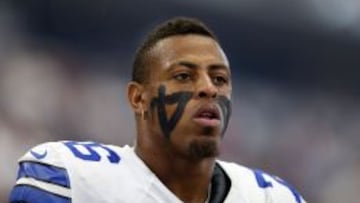 Mirad a este tipo a la cara. Se llama Greg Hardy, agrede a uno de sus entrenadores y su entrenador, y el propietario de su equipo, le felicitan.