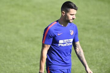 Vitolo en el entrenamiento del Atlético de Madrid 