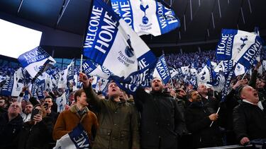 El Totteham estrenó su magnífico nuevo estadio en la Premier League.