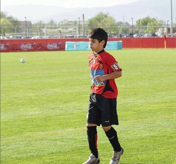 Aunque hizo las pruebas con el Espanyol, Marco se quedó en las categorías inferiores del Mallorca donde fue subiendo hasta debutar con el primer equipo del Mallorca en segunda división.