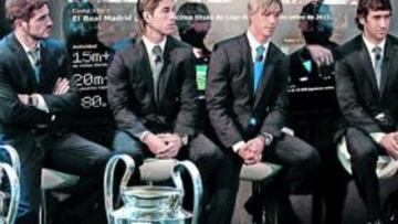 <b>LOS CUATRO TENORES. </b>Casillas, Ramos, Guti y Raúl participan en el coro del nuevo CD del Madrid.