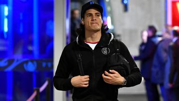 El Benfica niega una reunión de su presidente para fichar a Cavani