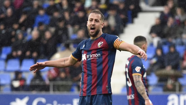 Pulido centra el morbo en el debut de Oltra en El Alcoraz