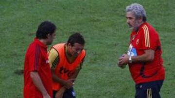 <b>SELECCIÓN</b> El internacional asturiano ha sido sometido hoy a una prueba en el codo izquierdo para ver el alcance del golpe que recibió ayer en el codo izquierdo. Finalmente podrá jugar ante Bosnia.