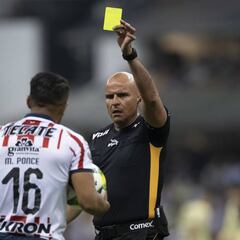 Francisco Chacón a los jugadores en el Clásico Nacional: “Me la pelan todos”