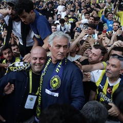 Mourinho: “La camiseta del Fenerbahçe ya es parte de mi cuerpo”