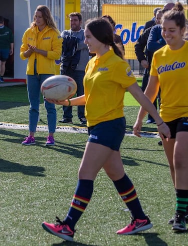 Mireia Belmonte y ColaCao entregan una nueva 'Beca Vamos'