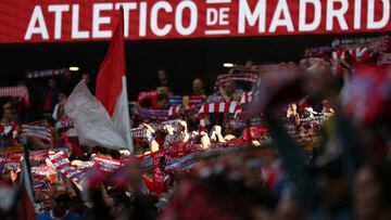 Afici&oacute;n del Atl&eacute;tico en el Wanda. Hoy se ha citado para animar ante la Real.