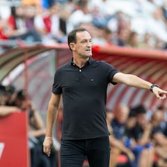 Joseba Etxemberia deixa de ser treinador do Real Murcia