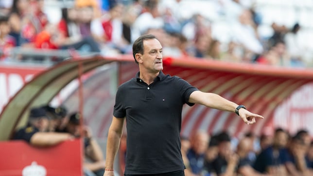 Joseba Etxeberria deja de ser entrenador del Real Murcia