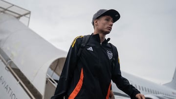 Las confusas señales del técnico de Iván Román