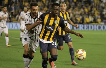 El defensor llegó al América de Cali luego de su paso por Rosario central de Argentina.