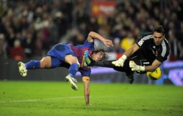 Gol de Carles Puyol ante el Zaragoza (19/11/2011).