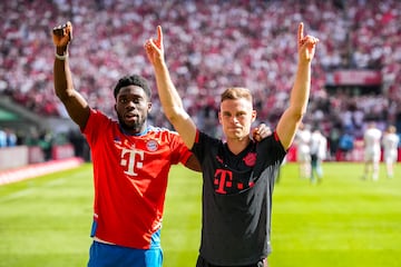 Alphonso Davies y Joshua Kimmich.