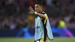 La insólita amarilla que se ganó Alexis Sánchez en el banco