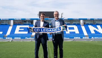 PRESENTACION DE ANDRES PARDO COMO DIRECTOR DEPORTIVO DEL LEGANES
JEFF LUHNOW PRESIDENTE DEL LEGANES
1.04.25