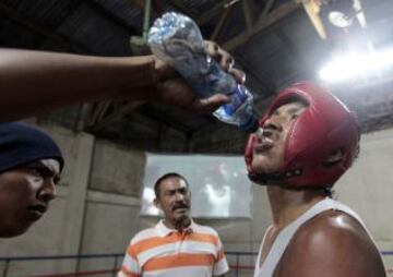 Escuela de boxeo en la comunidad ind¨ªgena de Pacayita en la ciudad de Masaya, Nicaragua.