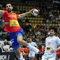 Ferrán Solé salva al ataque español ante la eléctrica Japón